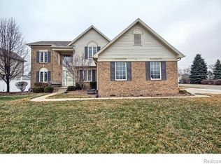 33068 Edward St, Brownstown, MI 48173