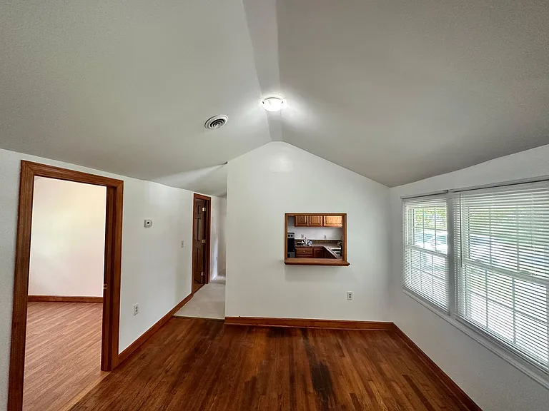 312 W Williamson St — Photo 5