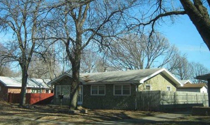2nd image of 654 N Abilene Ave