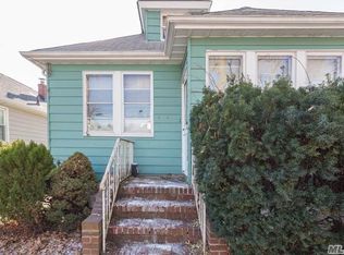 24442 88th Rd, Jamaica, NY 11426