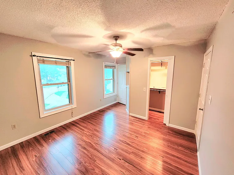 7556 Gordon Cir — Photo 12