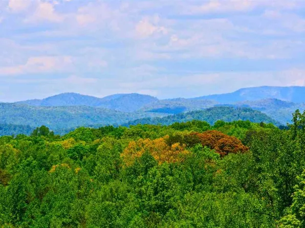 215 Heavenview Dr, Walhalla, SC 29691