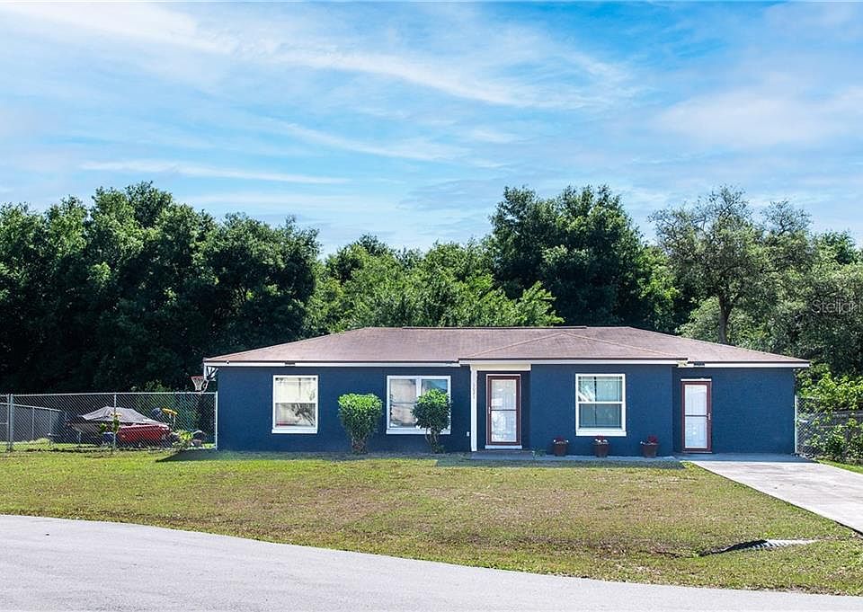 1st image of 6021 Lakewood Ln