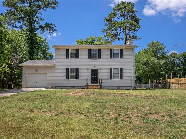 200 Carriage Cir, Stockbridge, GA 30281