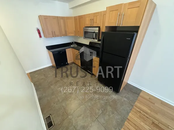 1609 W Diamond St #1, Philadelphia, PA 19121