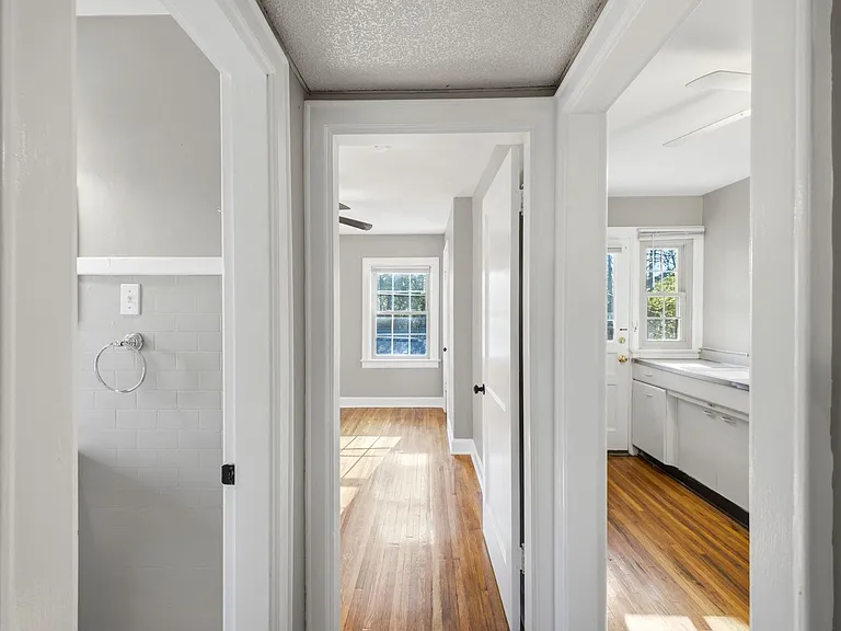 25 Tulane Rd — Photo 14