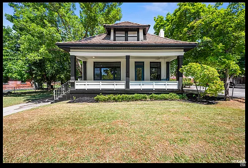1027 E Emerson Ave #B Photo 1