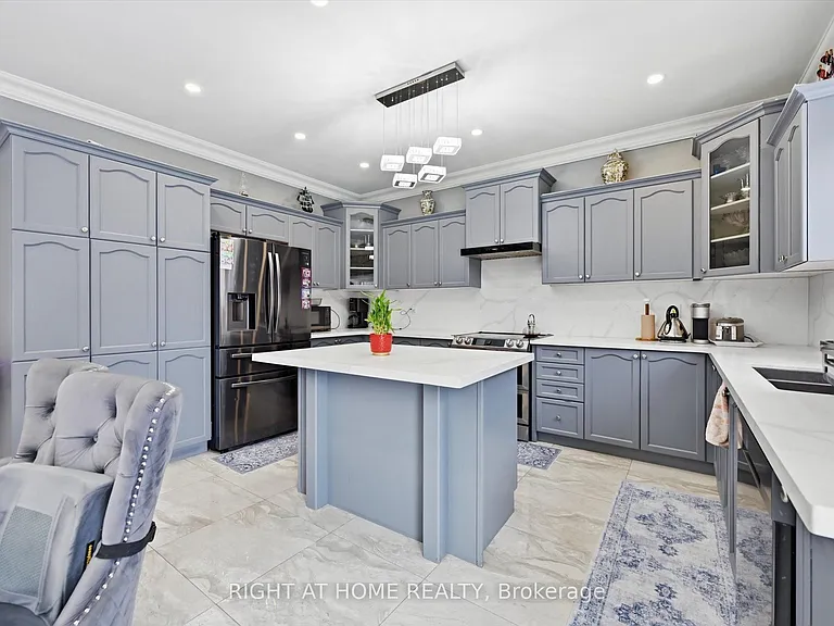 456 Valridge Dr — Photo 17