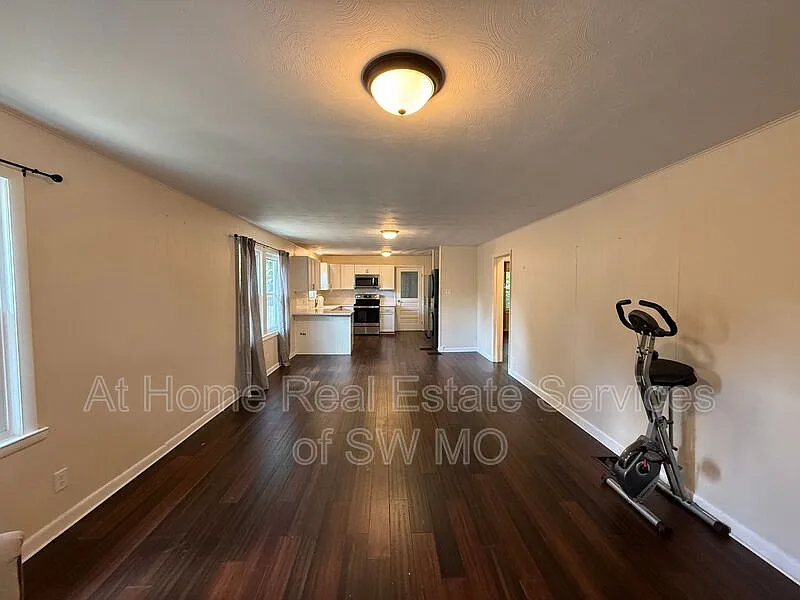 2 bed, 1.5 bath, $1,530 — Photo 2