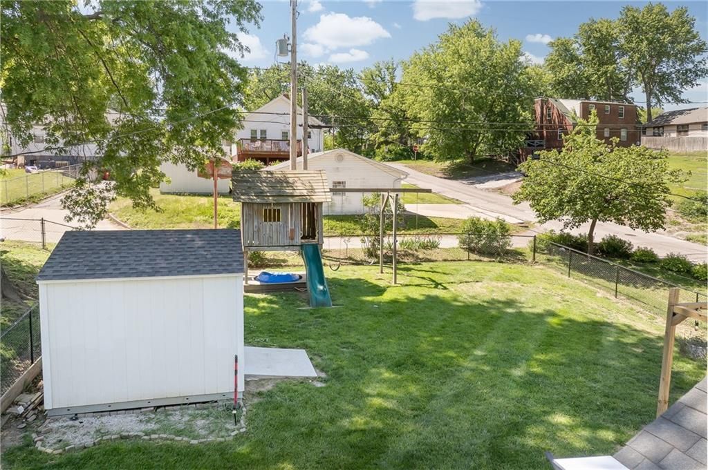3502 Penn St, Saint Joseph, MO - View 6