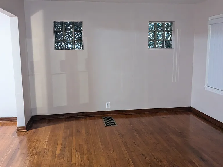6506 Lillian Ave — Photo 4