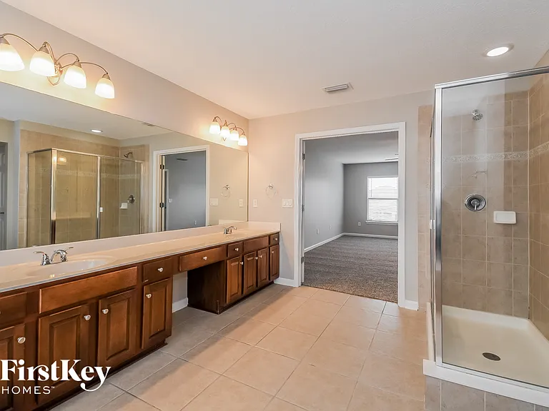 8327 Highgate Dr — Photo 10