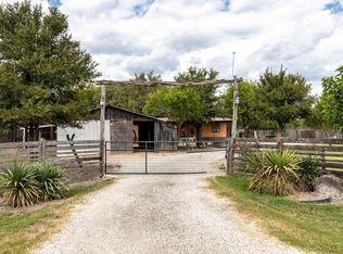 310 Union Hill Rd, Luling, TX 78648