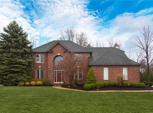 29252 Regency Cir, Westlake, OH 44145