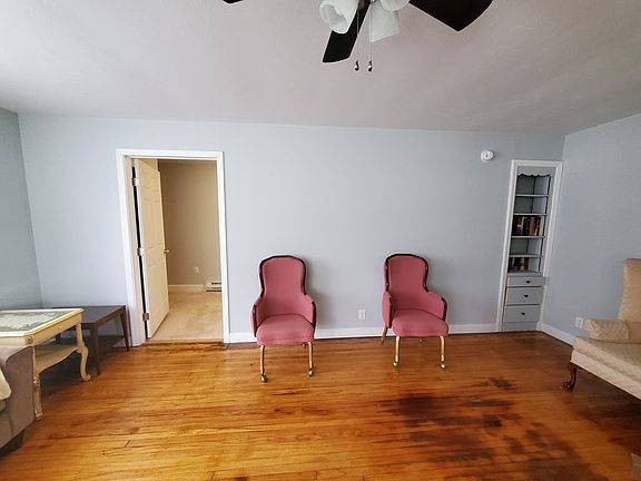 5th image of 222 1st St