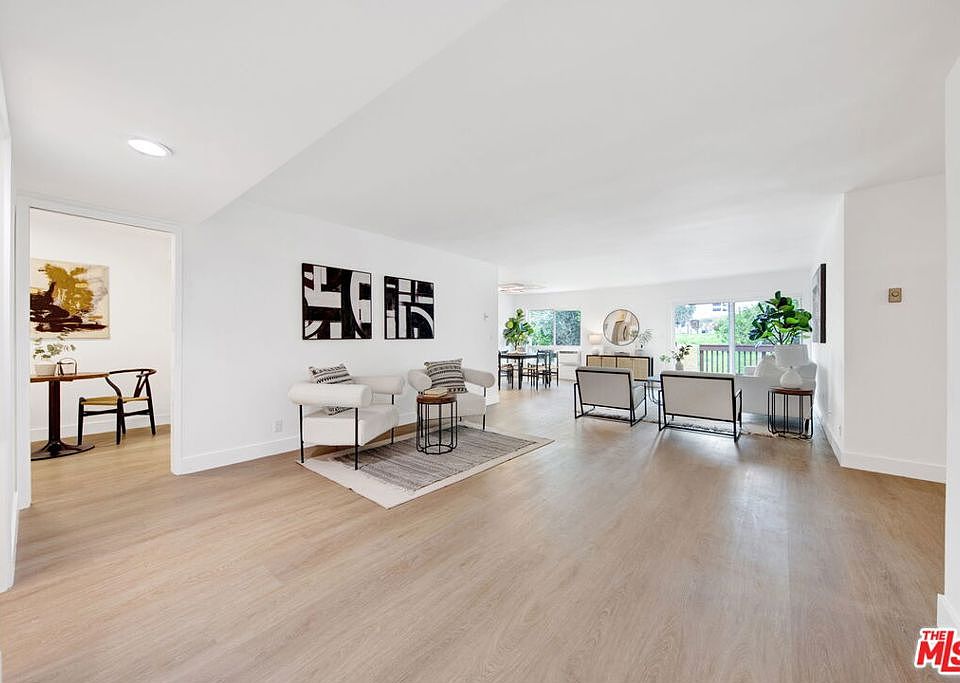1st image of 5950 Buckingham #205
