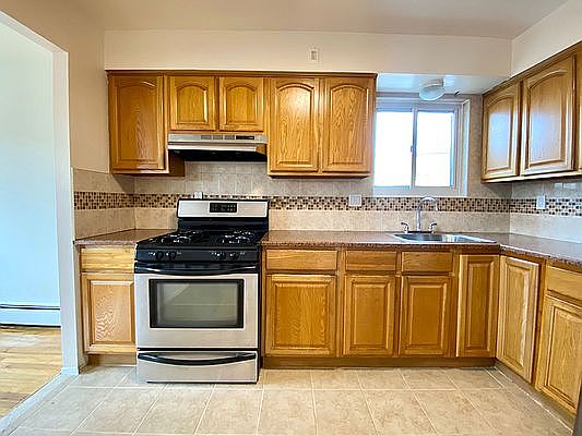 2nd image of 23-37 37th St #3F