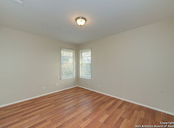 5th image of 4258 Dysart St