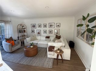 368 Genoa Ln, Costa Mesa, CA 92627