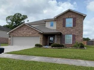 39400 Legacy Lake Dr, Gonzales, LA 70737