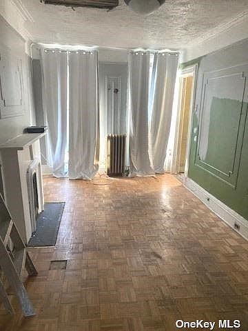 2nd image of 1014 Putnam Ave