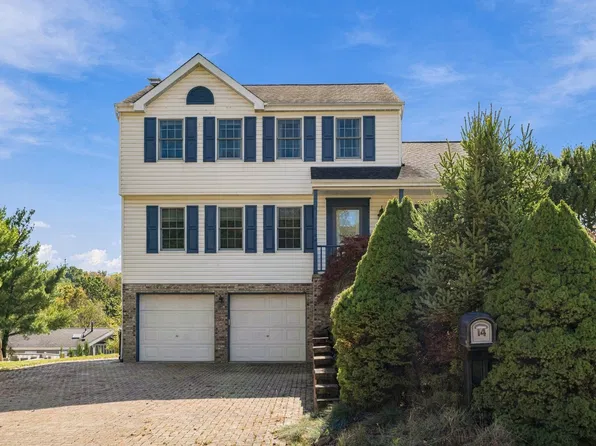 14 Autumnwood Ct, Pittsburgh, PA 15239