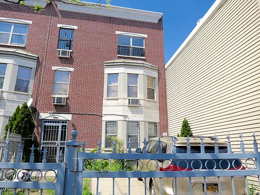 Rented by CGE Realty Services LLC | media 10