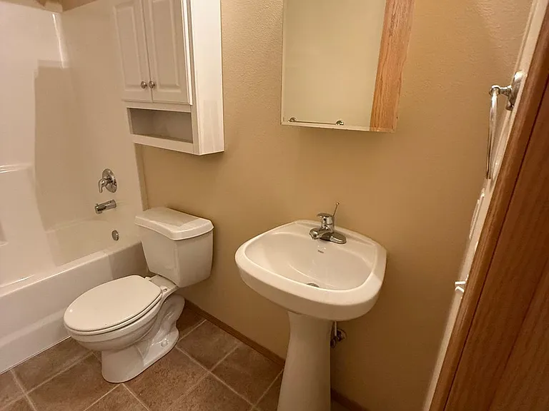1152 S Canton Ave — Photo 17