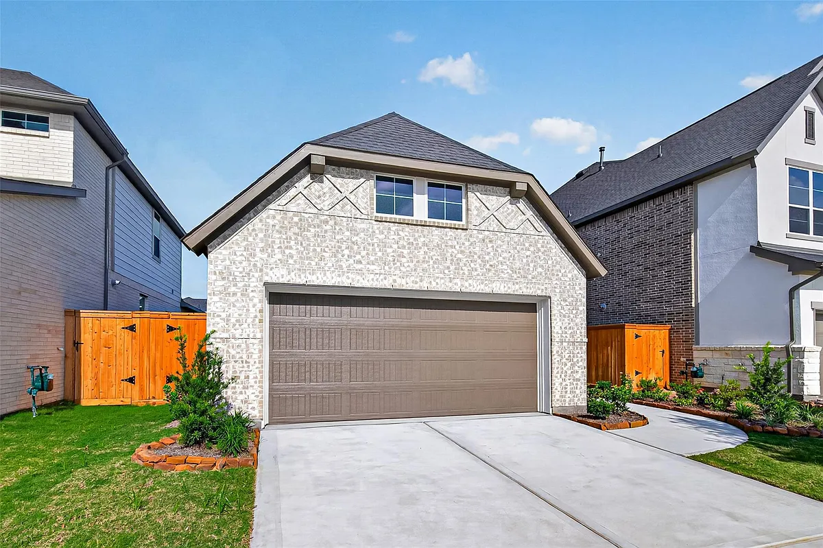 Building Photo - 9614 Poinsettia Haven Ln