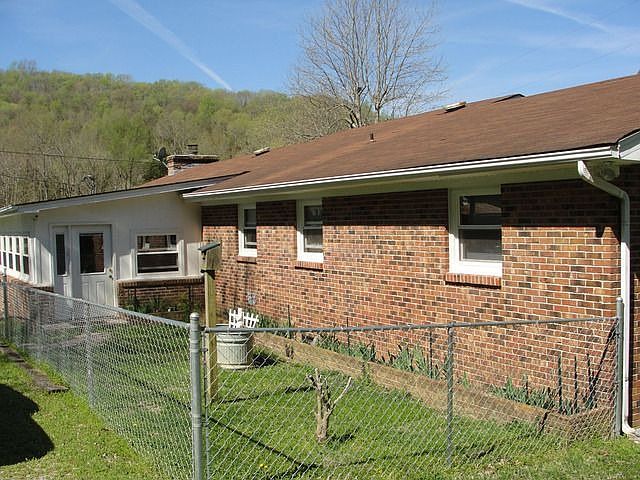 2nd image of 6915 Agee Hollow Rd