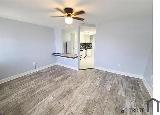 5th image of 4214 Richmond St Floor 1