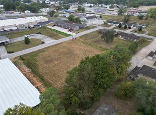 James Ave #2-3-4, Gentry, AR 72734