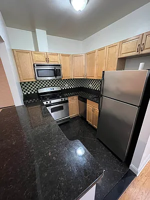 Rented by Amin Property Group Inc | media 19