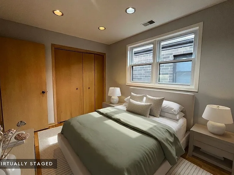 449 W 37th St #2 — Photo 18