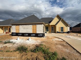 1218 Old Court Xing, Flowood, MS 39232