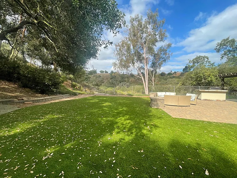 4711 Mount Ashmun Dr — Photo 3