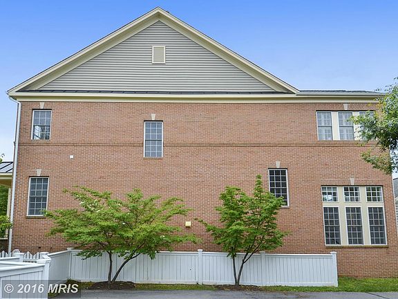 2nd image of 1114 Pleasant Dr
