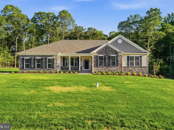 7940 William Smallwood Ct, La Plata, MD 20646