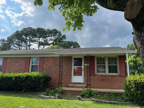 6100 Belle Dr, Crozet, VA 22932