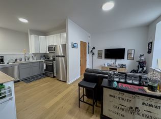 1716 Mount Vernon St #1/2F, Philadelphia, PA 19130