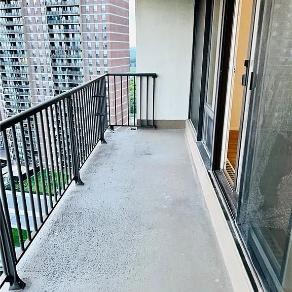 665 Bathgate Dr #1901 — Photo 9