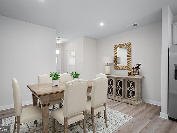 3rd image of 20035 Rosebank Way