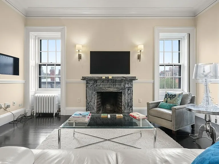 285 Clarendon St #4 — Photo 5