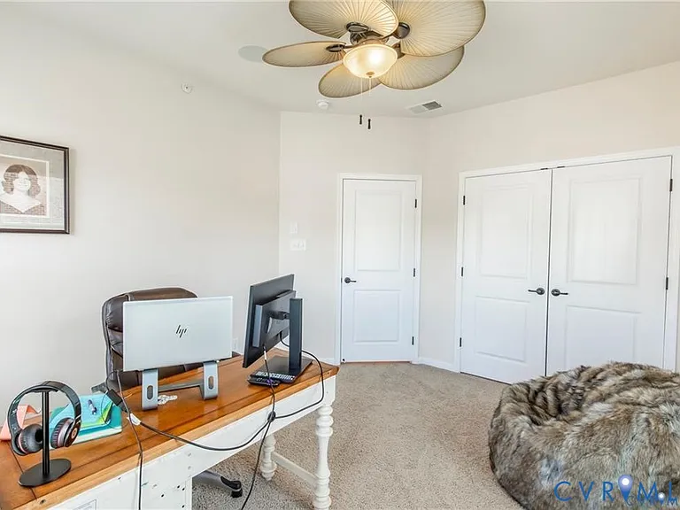 411 Siena Ln — Photo 39