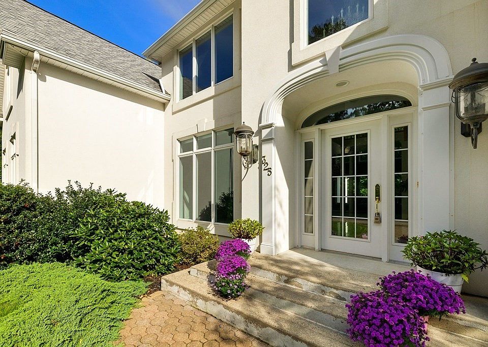 325 Three Rivers Rd, Wilbraham, MA 01095 Zillow