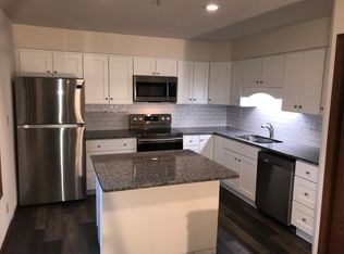 320 N Sandy Ct, Elkhorn, WI 53121