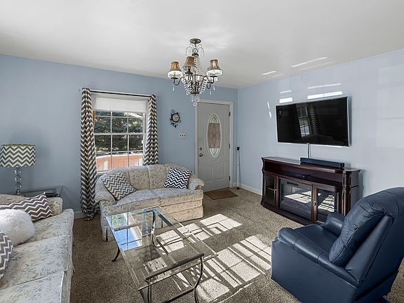 4th image of 5223 E William Street Rd