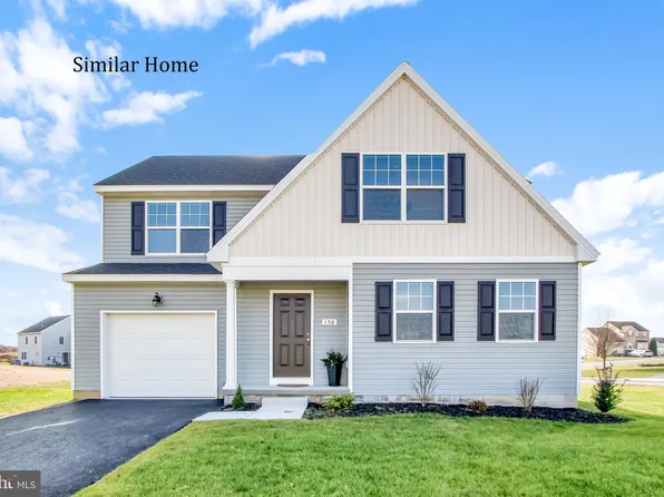 327 Valley View Dr #99, York, PA 17408