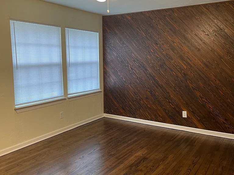 513 S Midwest Blvd — Photo 4