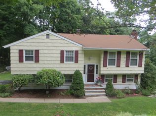 58 Prince Rd, Mahopac, NY 10541